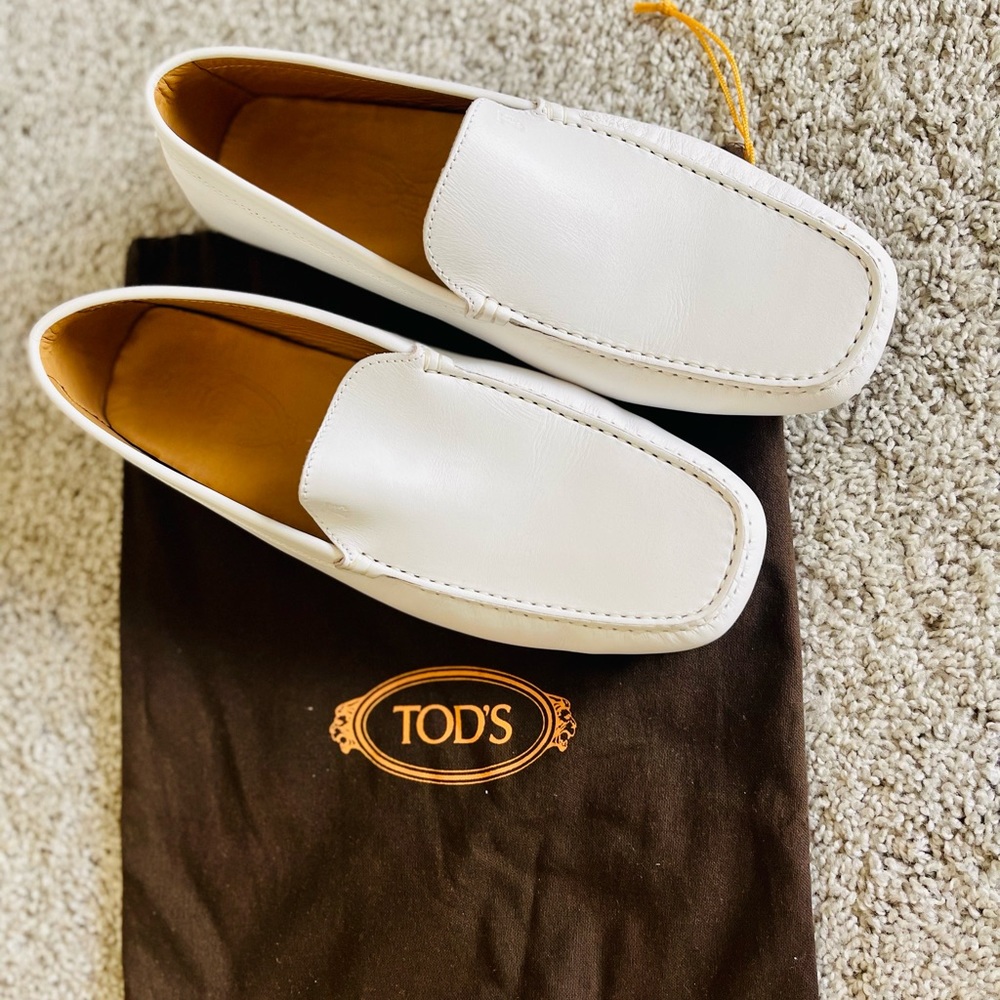 Leather Tod’s boat shoes